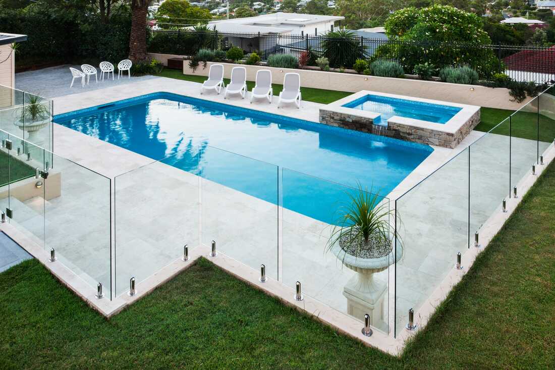 penrith swimming pool fence glass